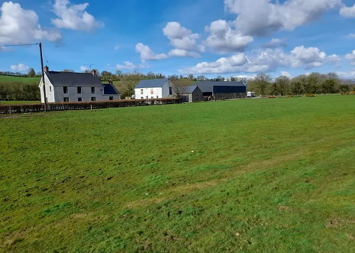 Farmhouse Near Newtownstewart 3 Bedrooms
